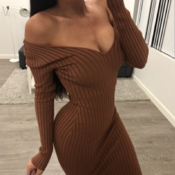 **SOLD**Rusted Color Ribbed Bodycon Dress - Picture 2 of 3